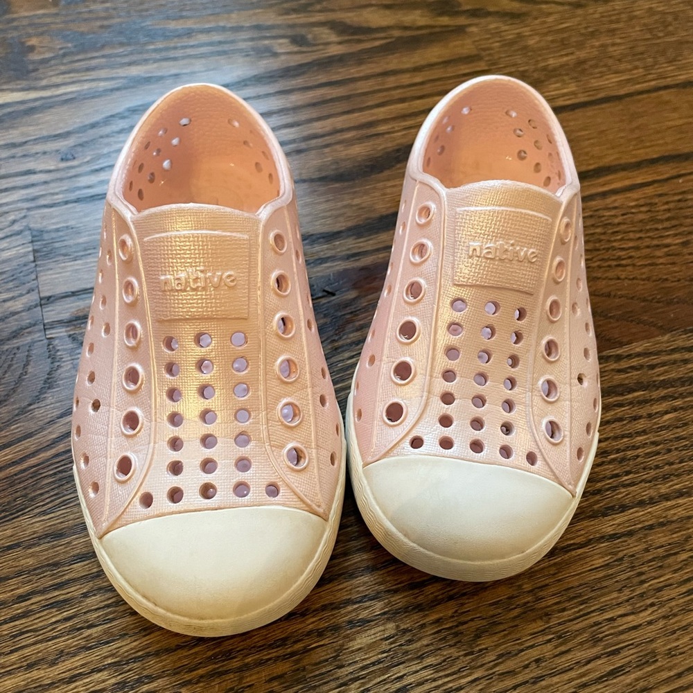 Native Jefferson Toddler Slip-on, size C7